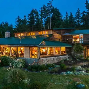 The Surf And Pub Lodge Gabriola